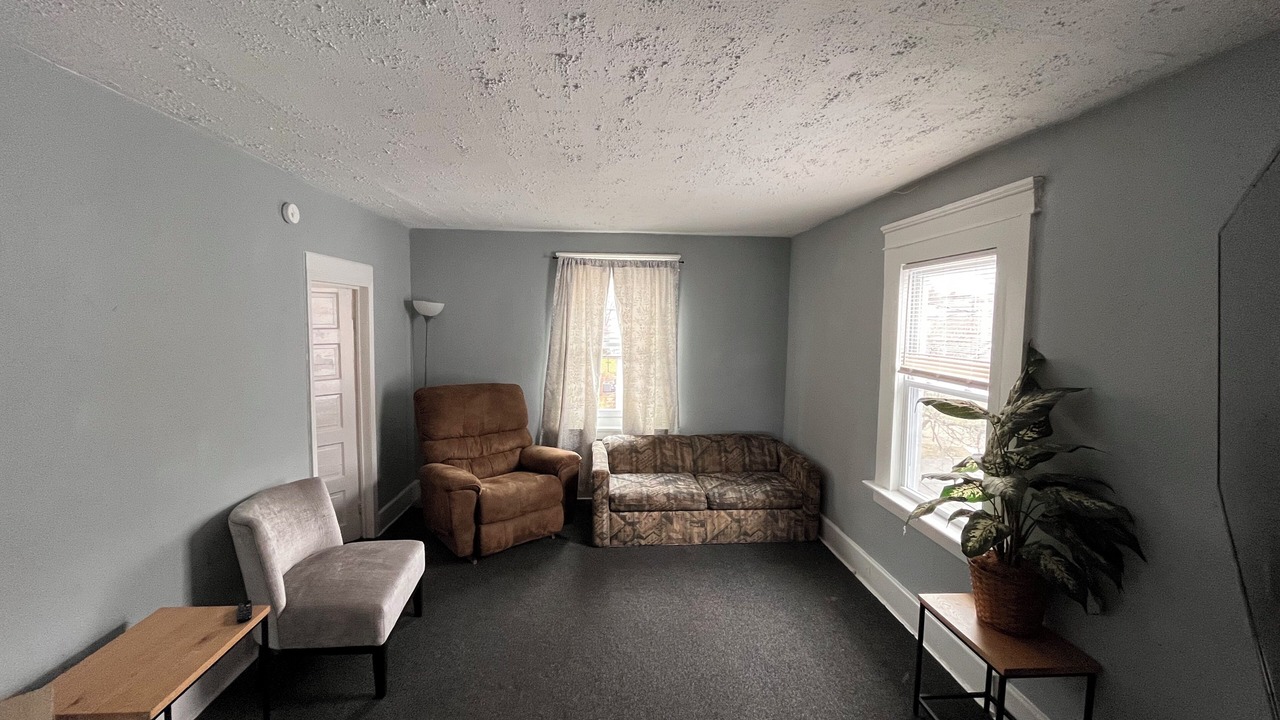 Photo of Livingroom in Erie