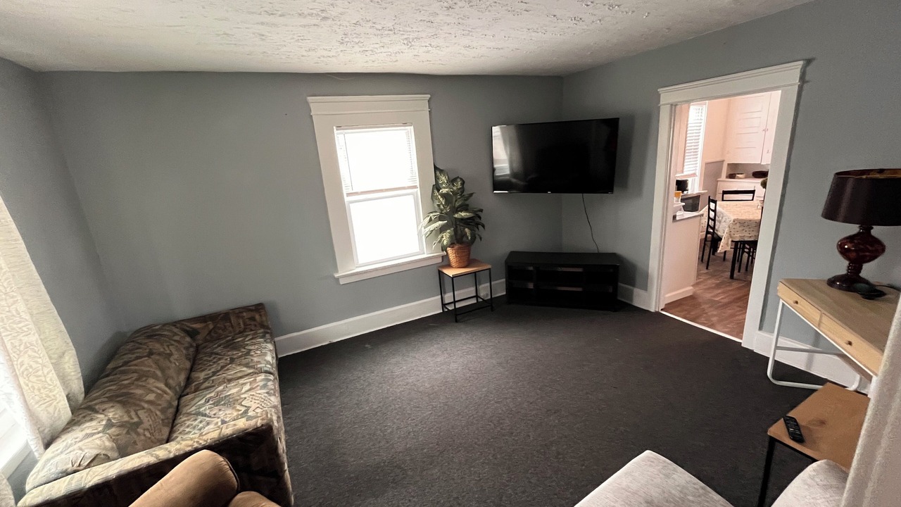 Photo of Livingroom in Erie