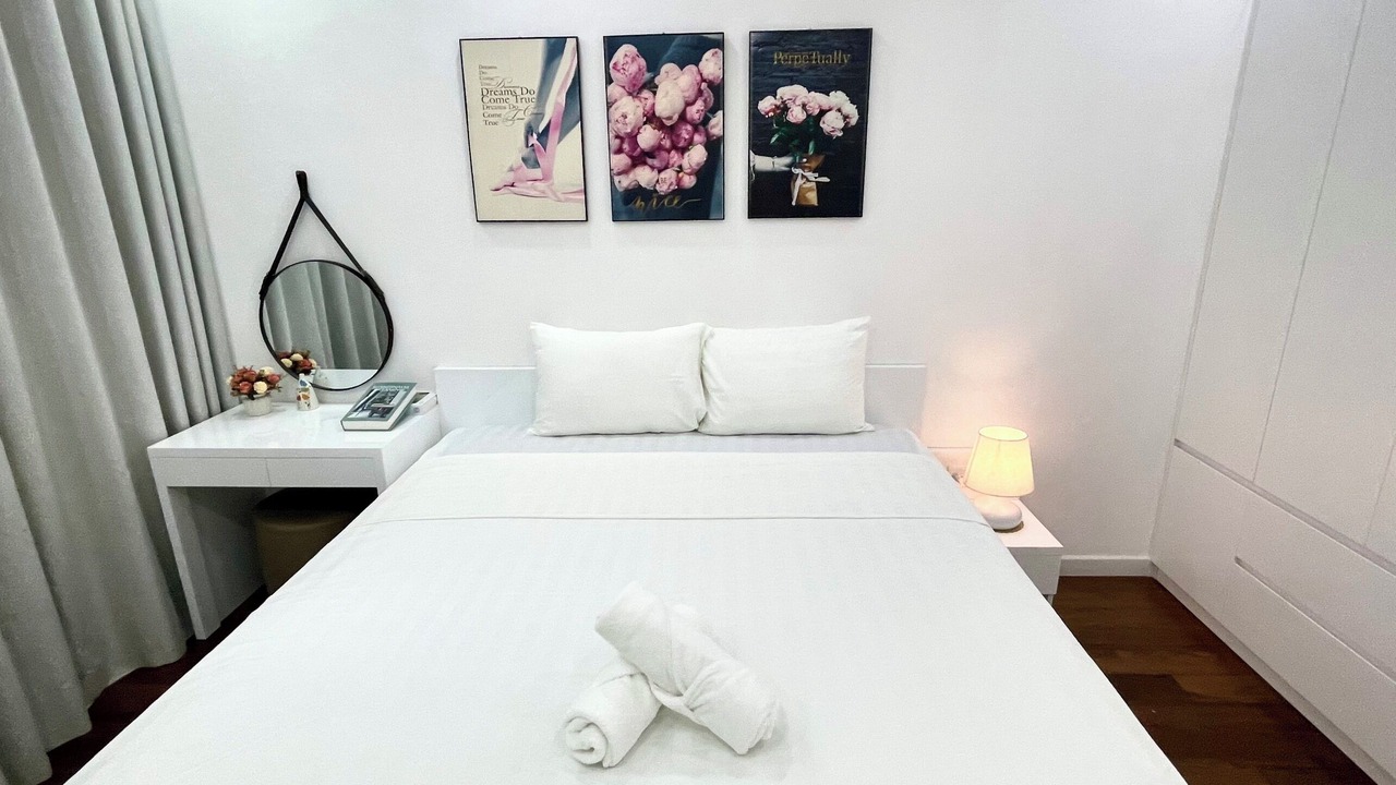 Photo of Bedroom in Trung Hoa Nhan Chinh