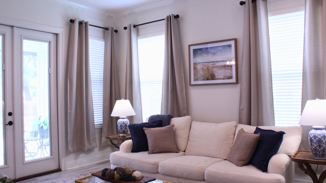 Photo of Livingroom in Long Beach