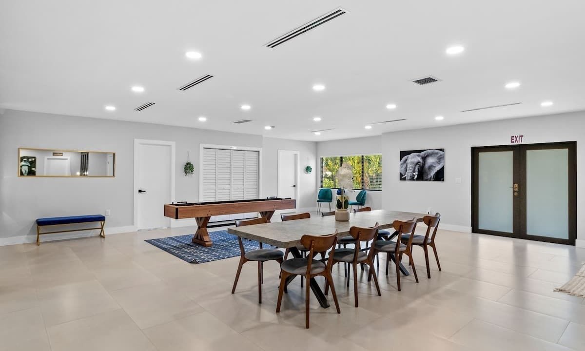 Photo of Bedroom in Golden Glades