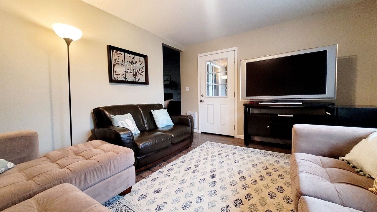 Photo of Livingroom in Sylvan Beach