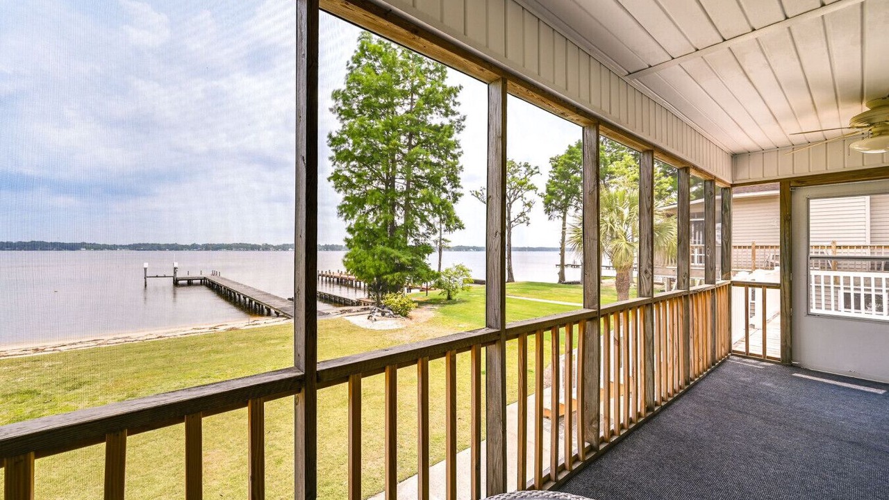 Photo of Patio Balcony in Chocowinity
