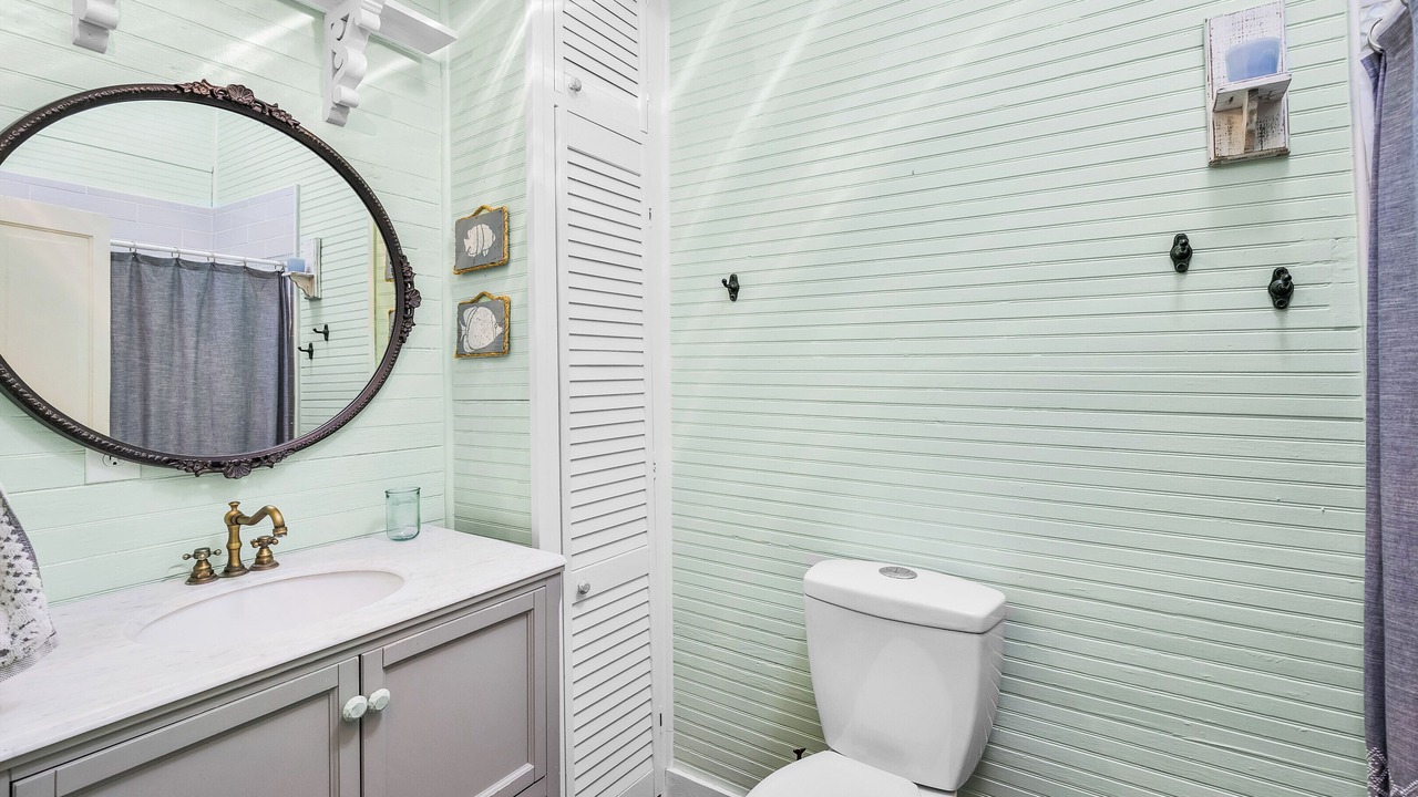 Photo of Bathroom in Old Town