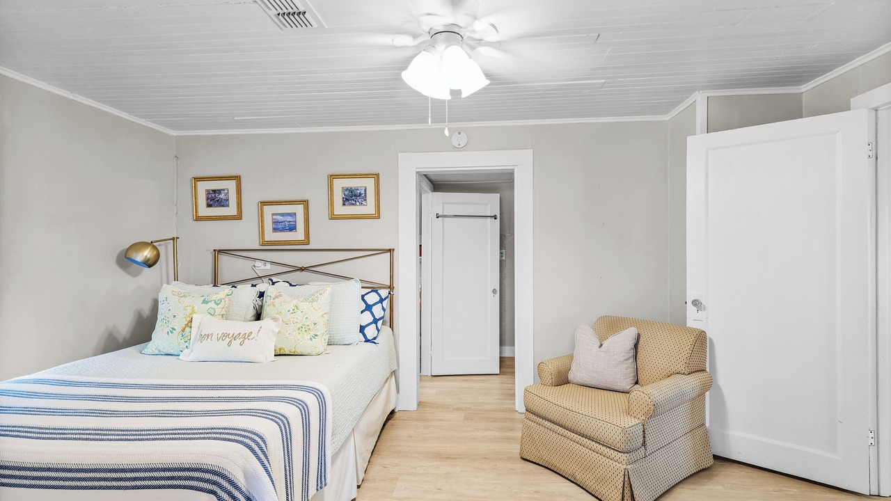 Photo of Bedroom in Old Town