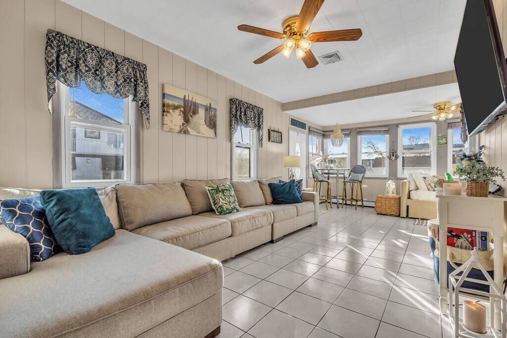 Photo of Livingroom in Ocean Gate
