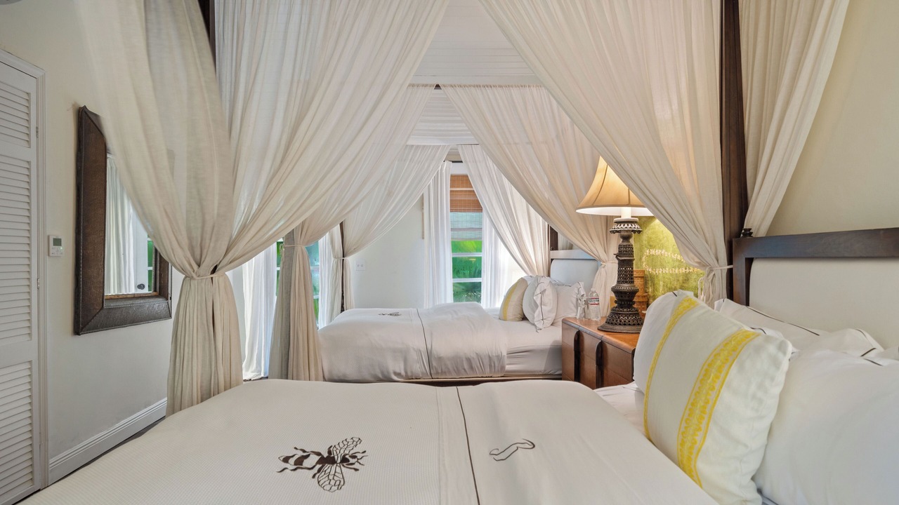 Photo of Bedroom in Dunmore Town