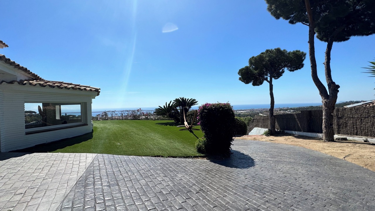Photo of Outdoor in Cabrils