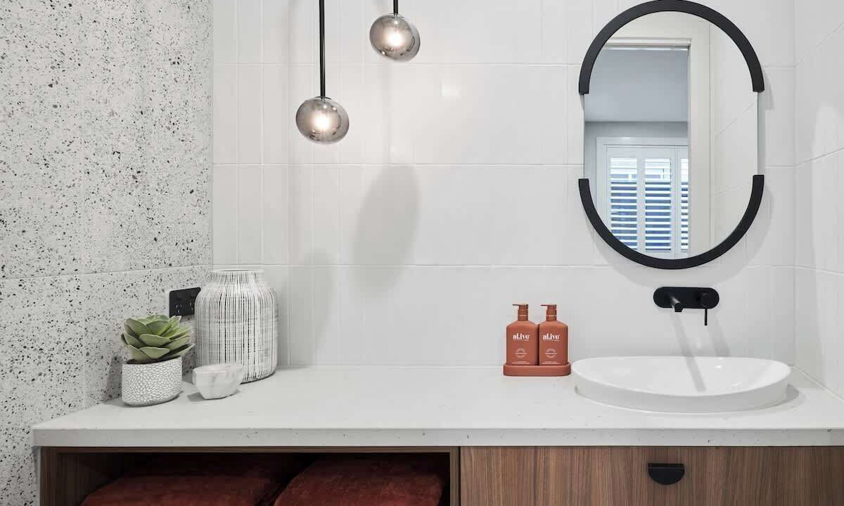 Photo of Bathroom in Limonite