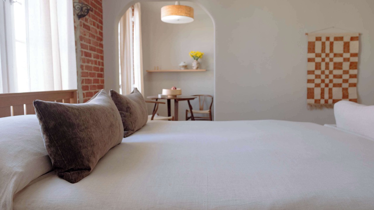Photo of Bedroom in East Hollywood