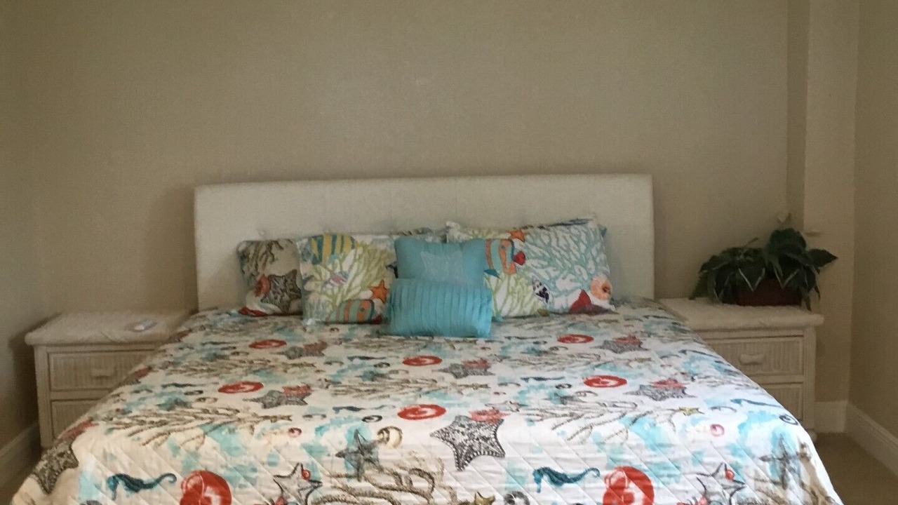 Photo of Bedroom in High Rock
