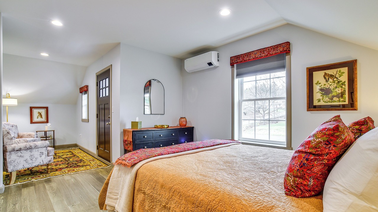 Photo of Bedroom in Valois