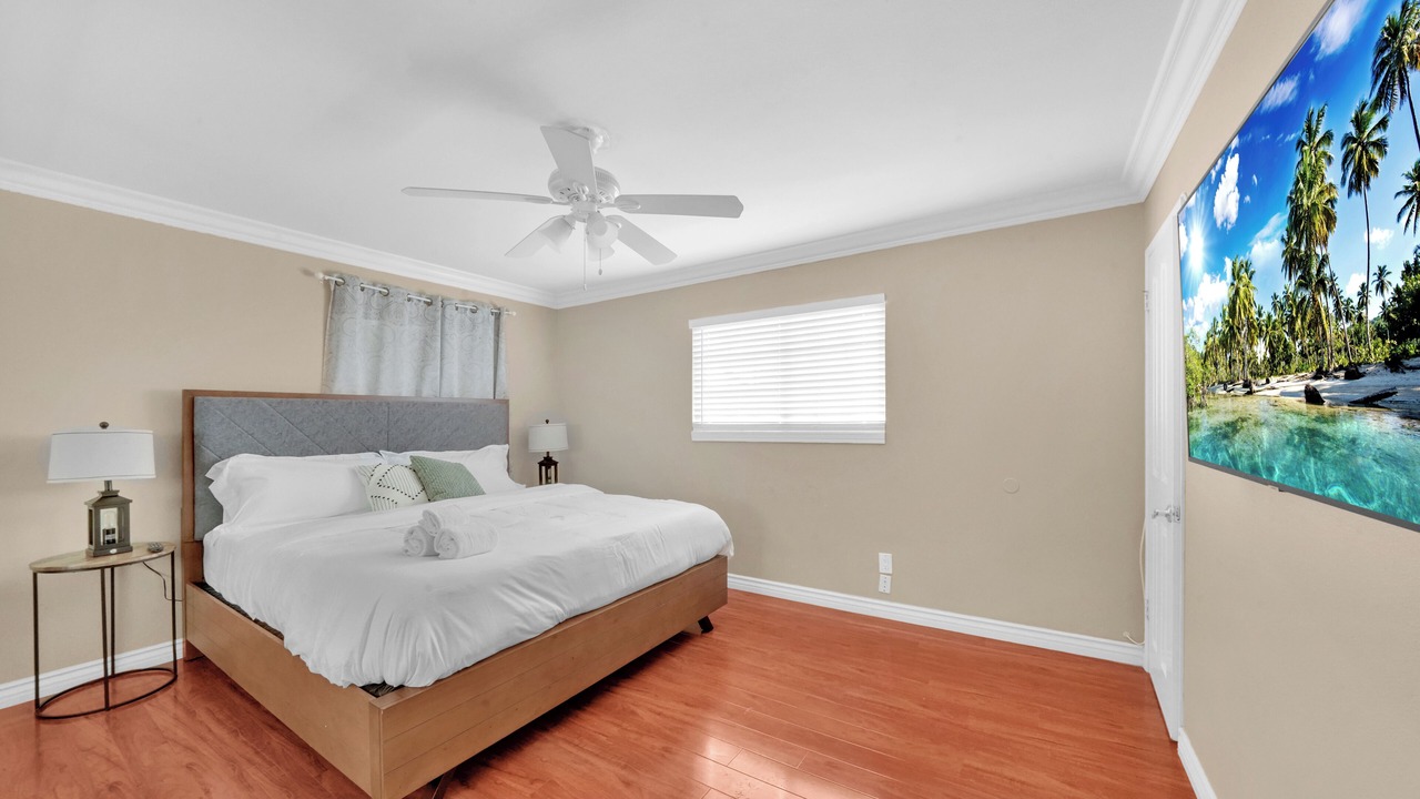 Photo of Bedroom in Midway City