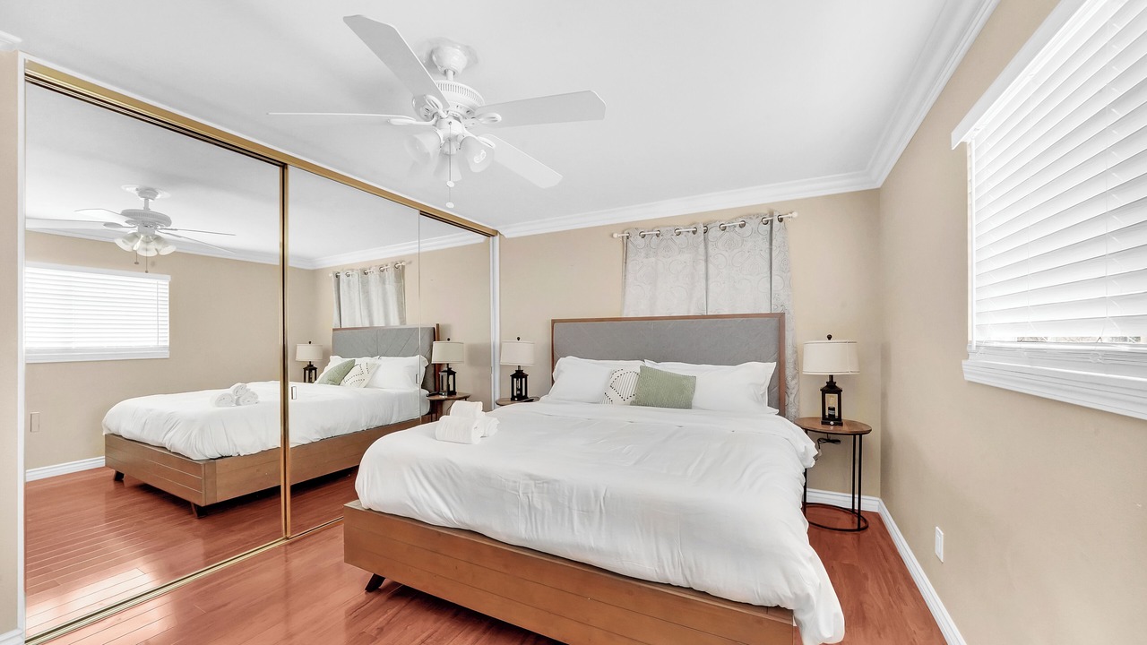 Photo of Bedroom in Midway City