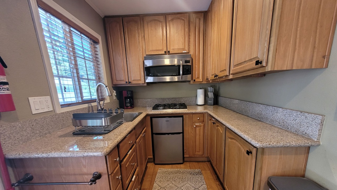 Photo of Kitchen in Green Valley Lake