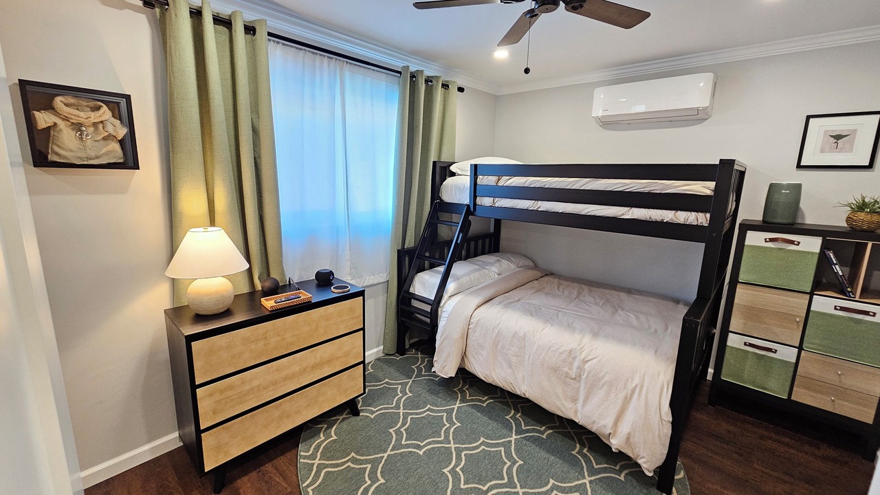 Photo of Bedroom in Los Angeles