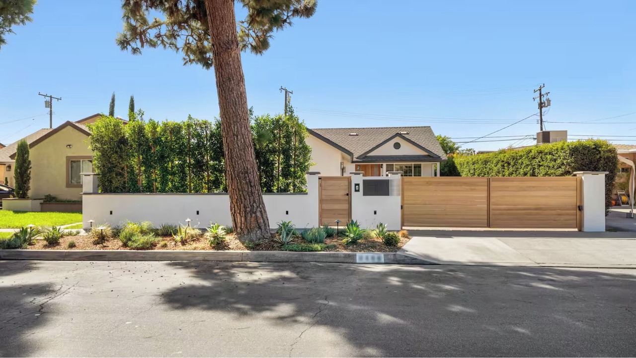 Photo of Outdoor in Downey