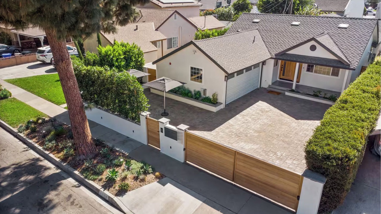 Photo of Outdoor in Downey