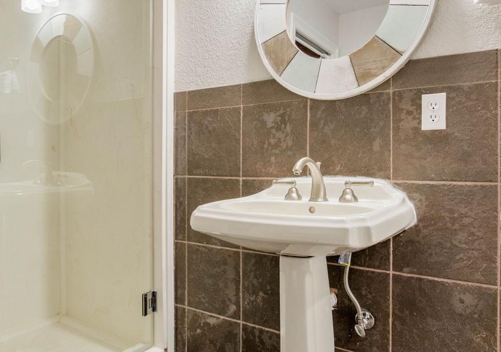 Photo of Bathroom in Ono Island