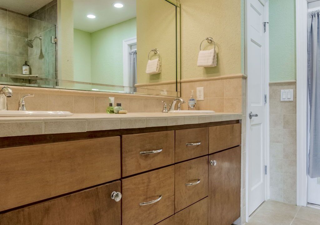 Photo of Bathroom in Ono Island