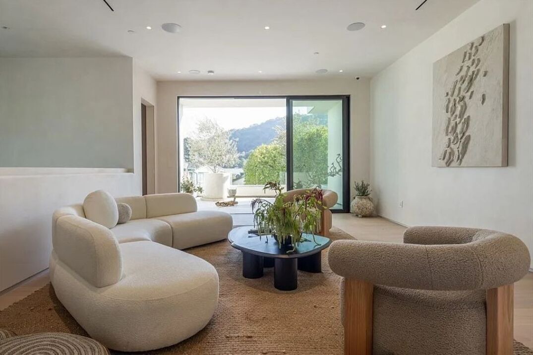 Photo of Others in Encino