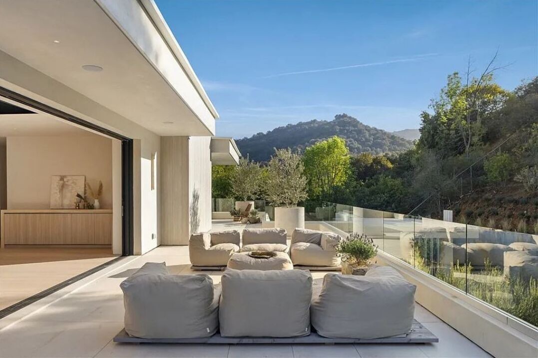 Photo of Patio Balcony in Encino