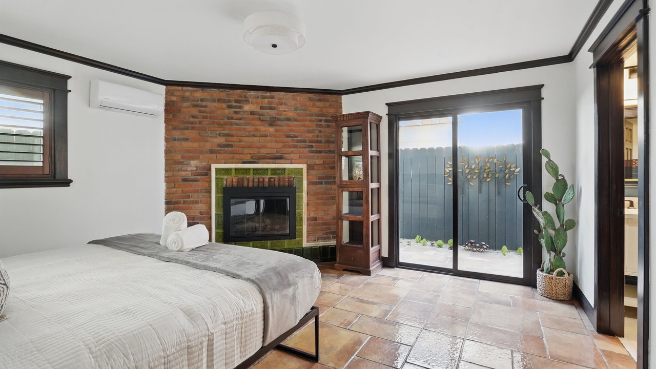 Photo of Bedroom in Silver Strand