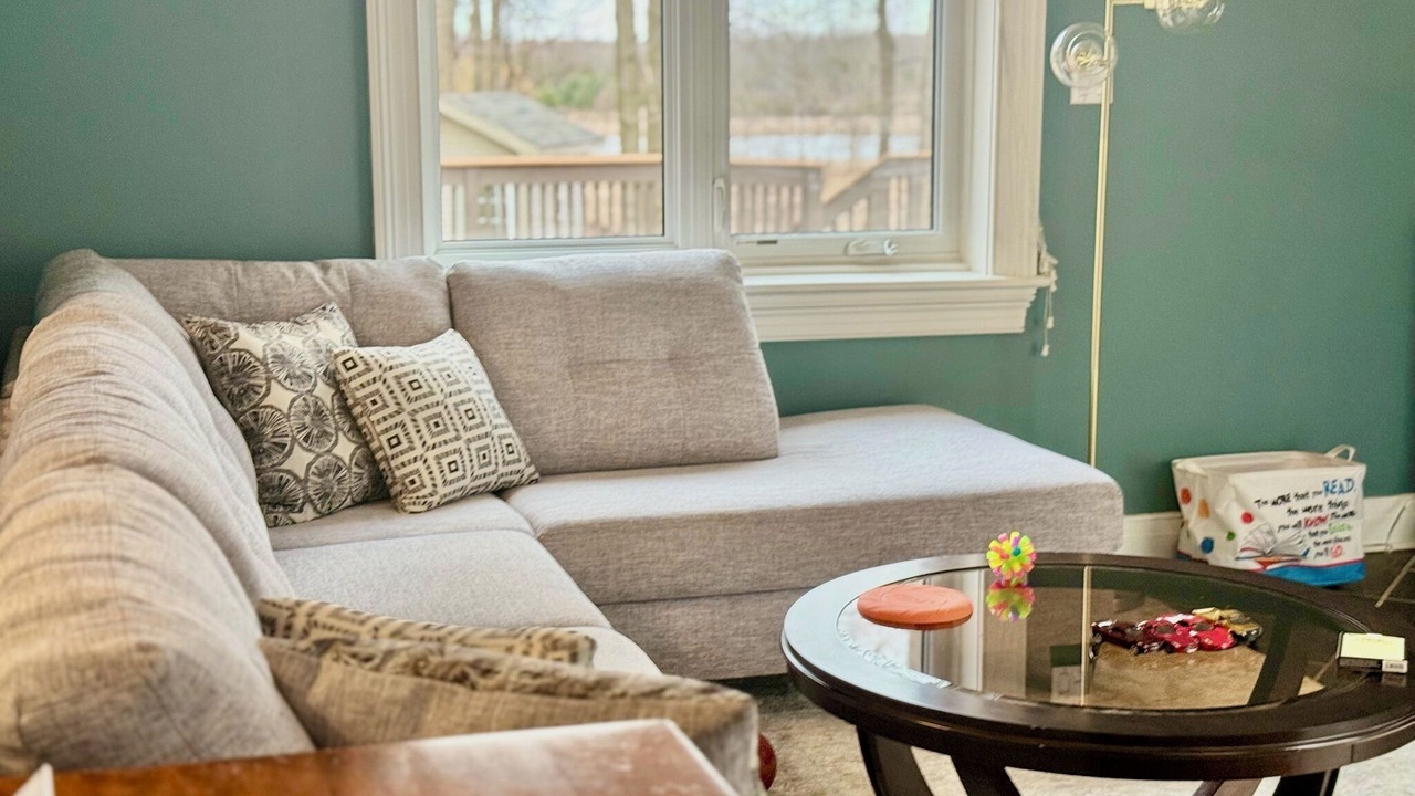 Photo of Livingroom in Milton