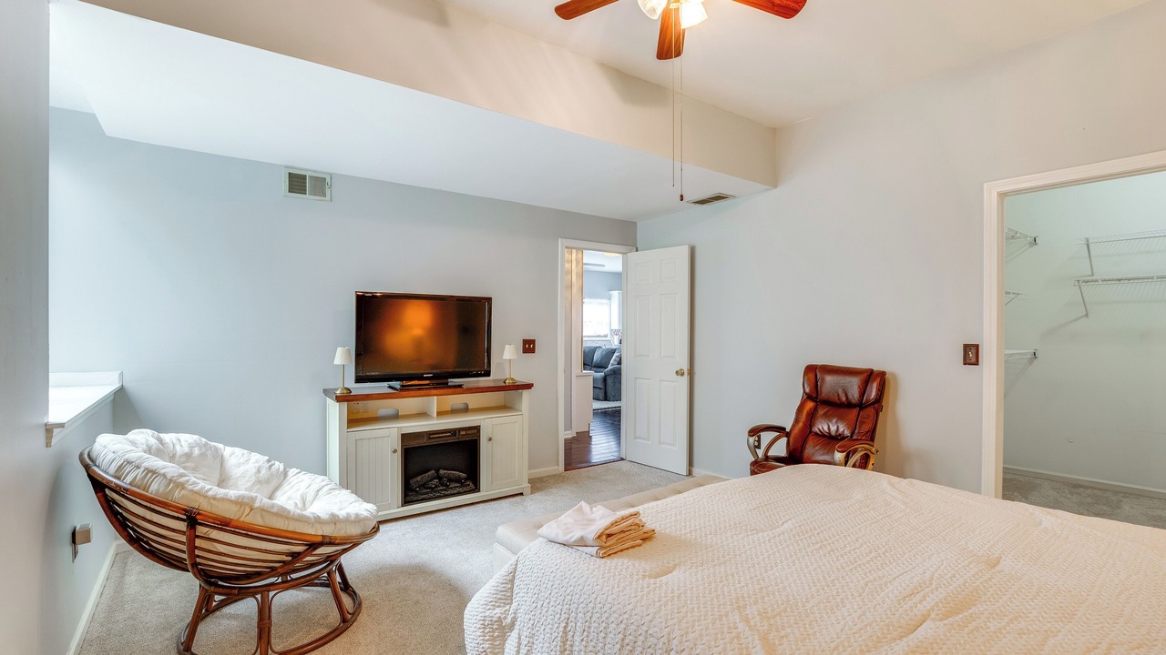 Photo of Bedroom in South River