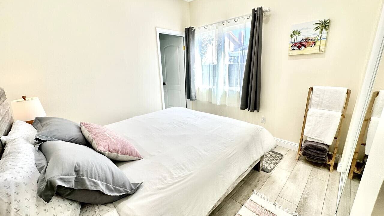 Photo of Bedroom in Huntington Beach