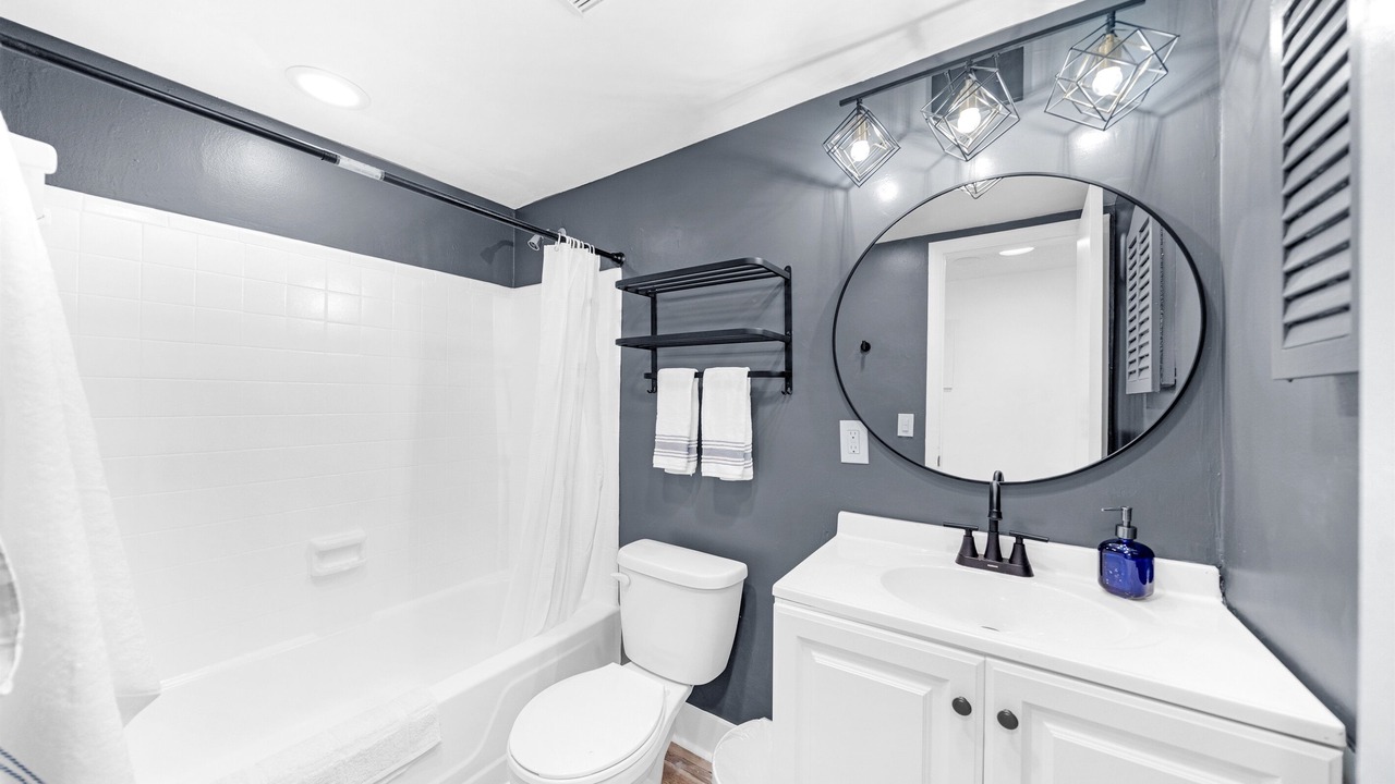 Photo of Bathroom in Survey Creek