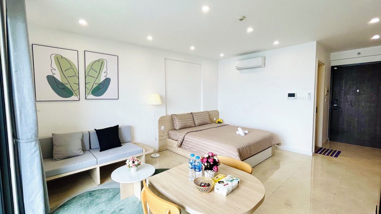 Photo of Bedroom in Trung Hoa Nhan Chinh