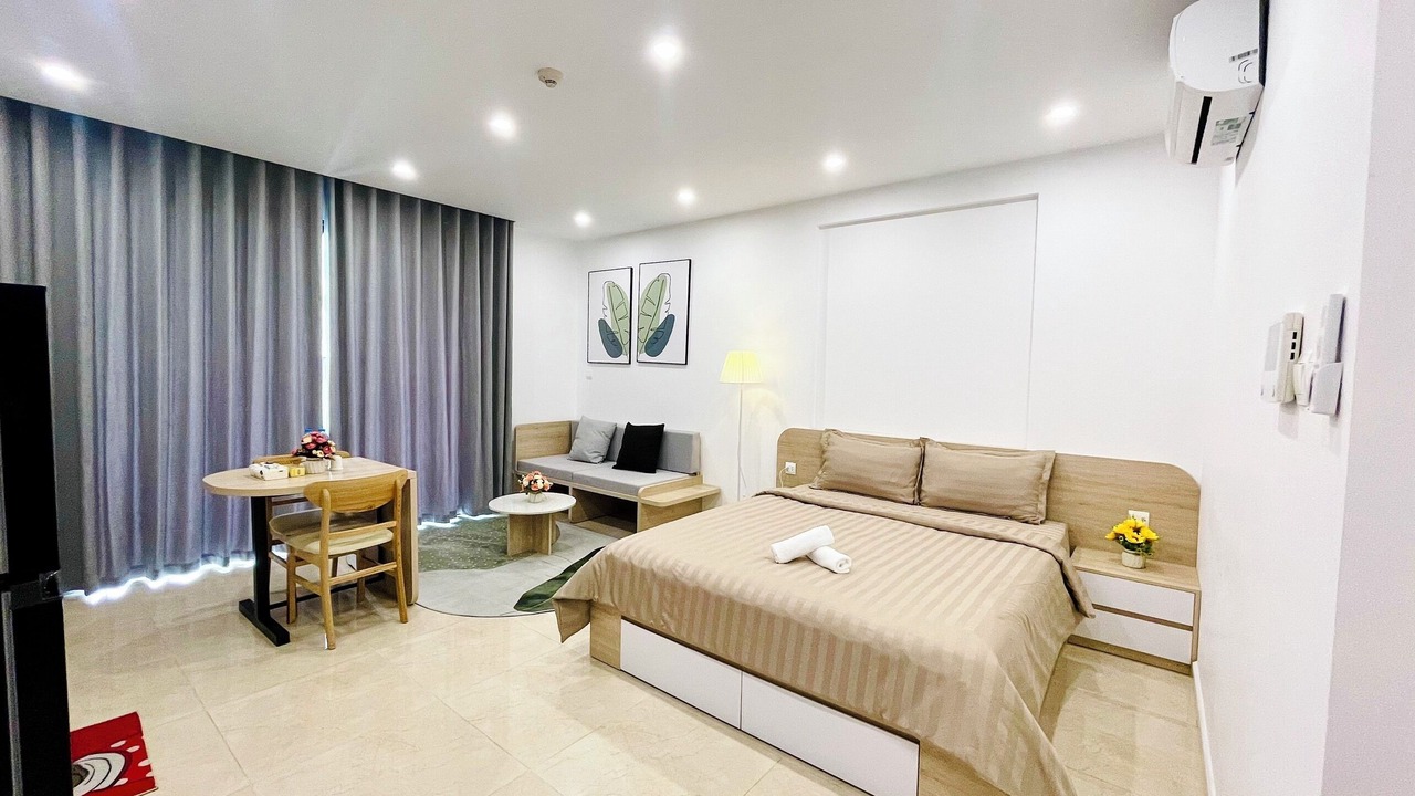 Photo of Bedroom in Trung Hoa Nhan Chinh