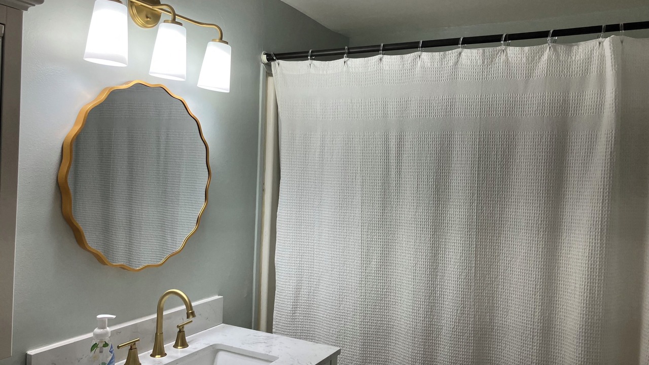 Photo of Bathroom in Lake Erie Beach