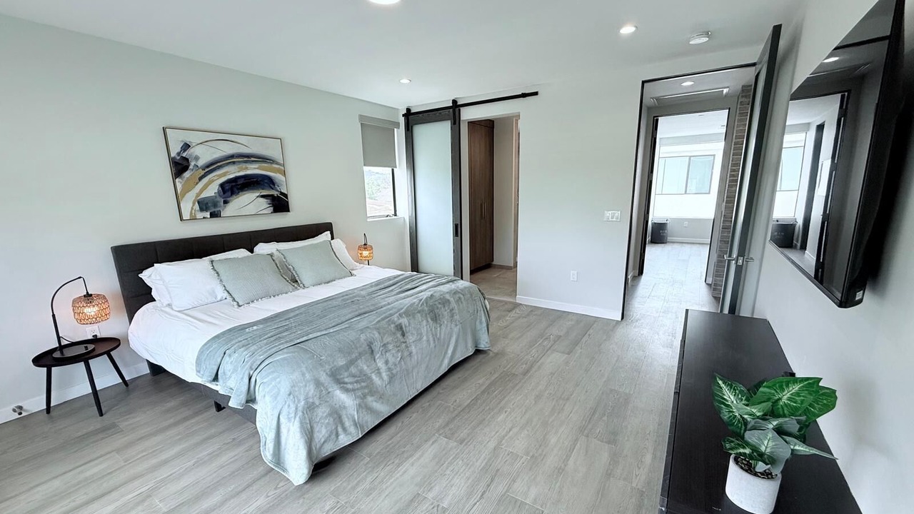 Photo of Bedroom in Valley Village