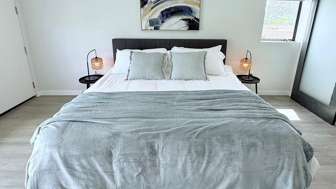 Photo of Bedroom in Valley Village