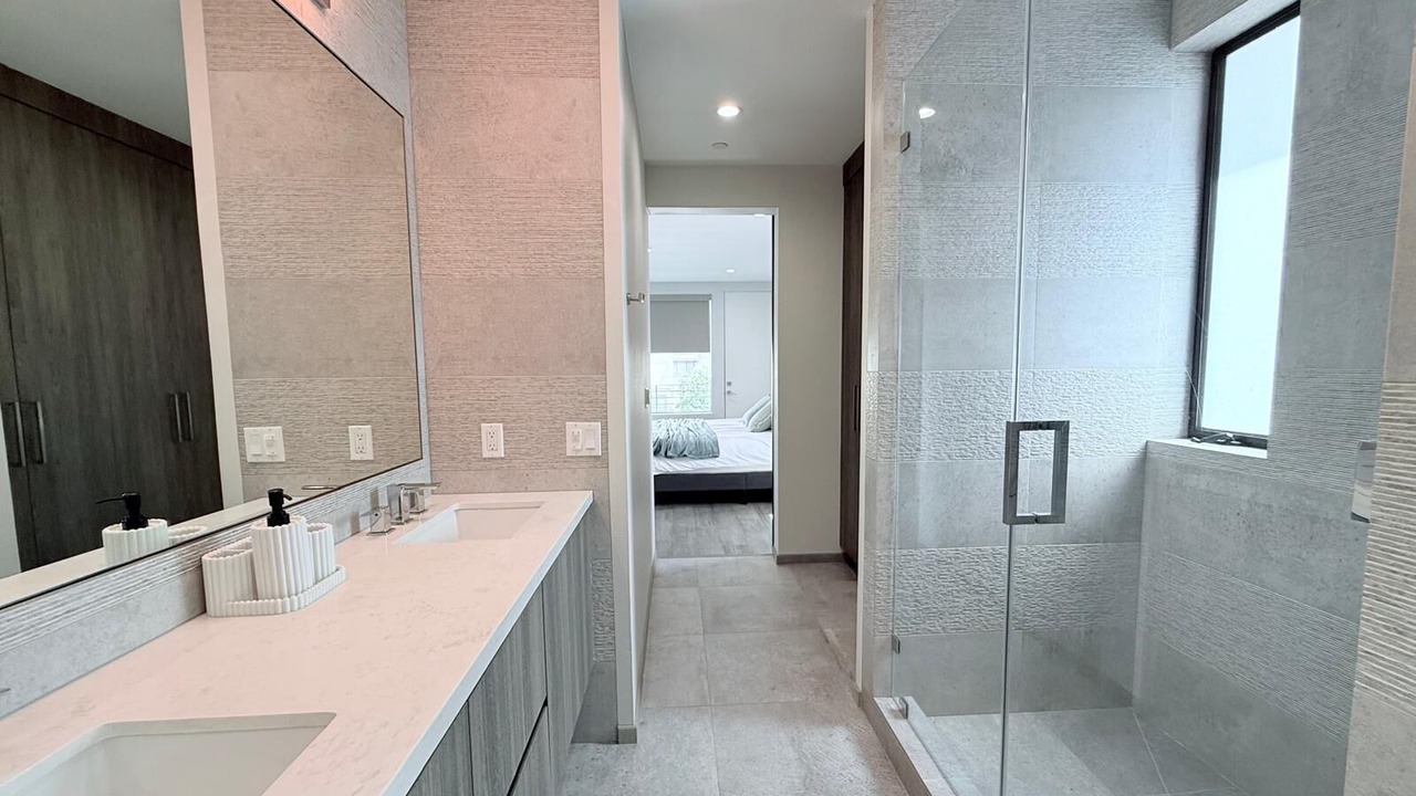 Photo of Bathroom in Valley Village