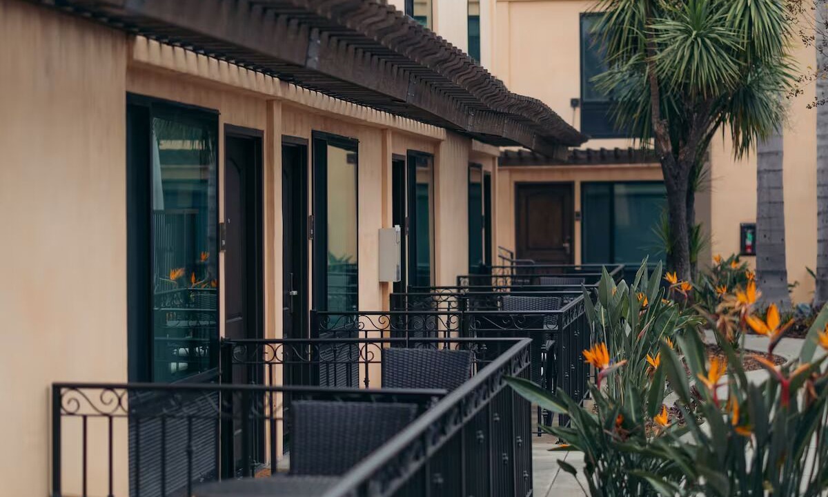Photo of Patio Balcony in Harbor