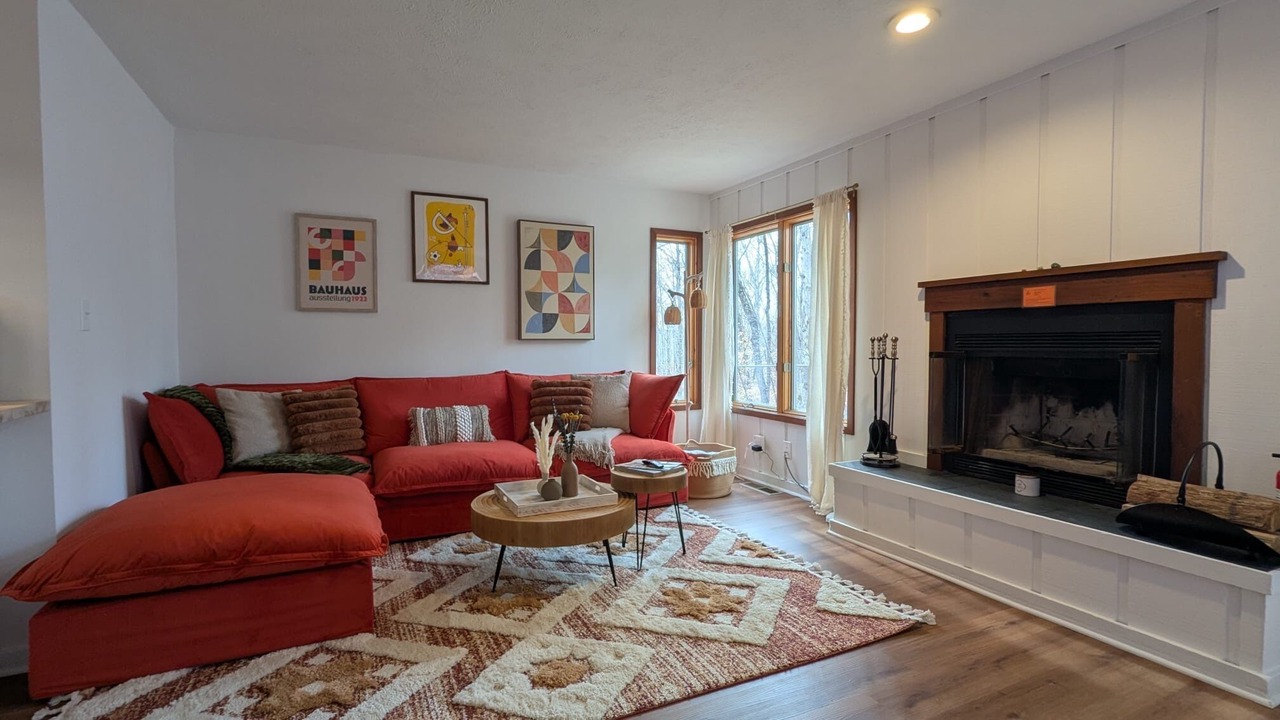 Photo of Livingroom in East Stroudsburg