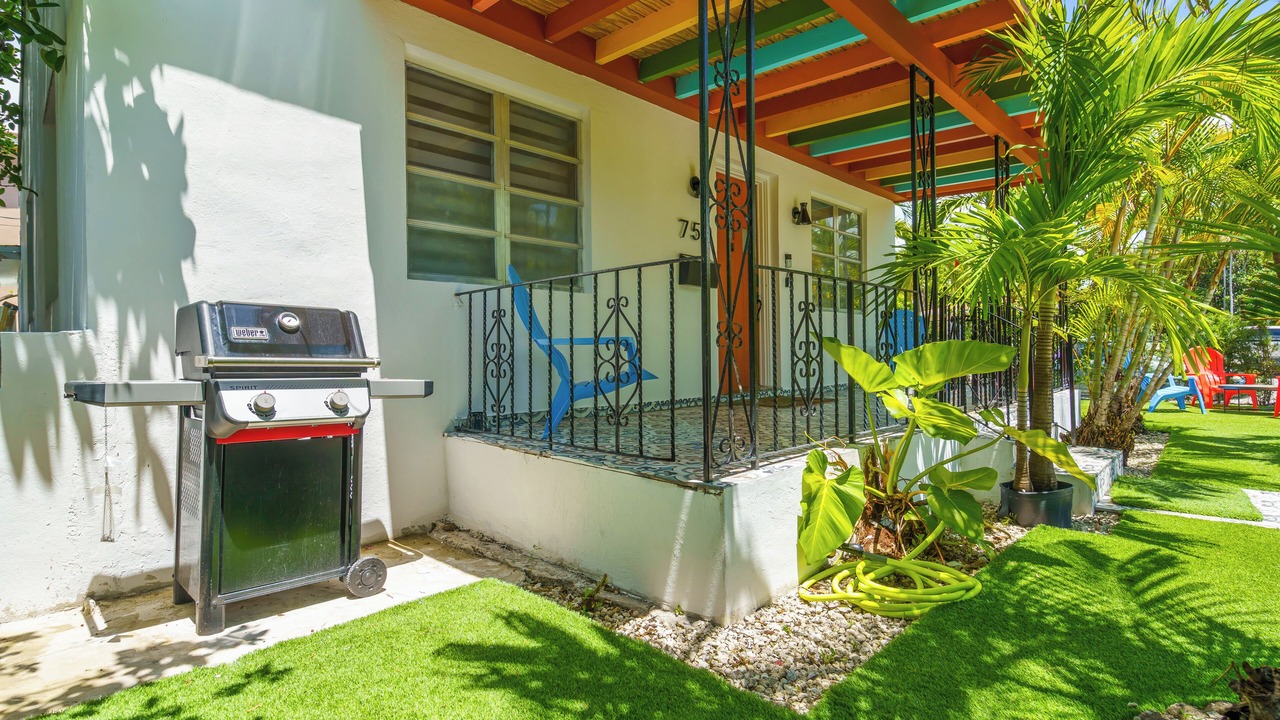 Photo of Patio Balcony in The Roads