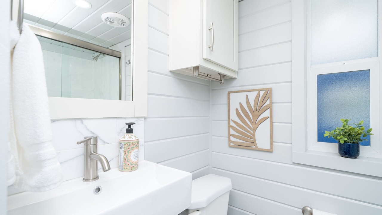 Photo of Bathroom in Parker Strip