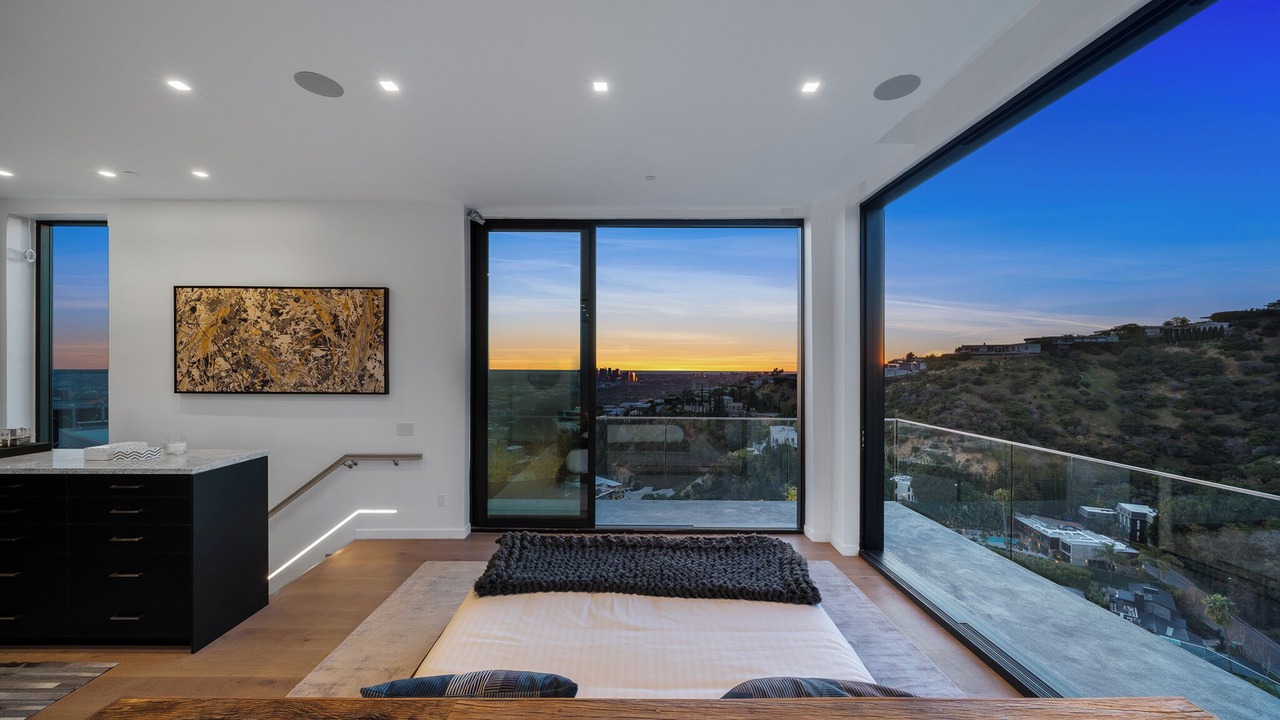 Photo of Bedroom in Hollywood Hills West