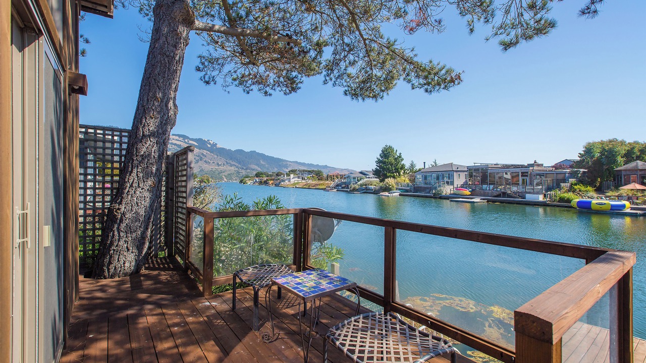 Photo of Patio Balcony in Stinson Beach