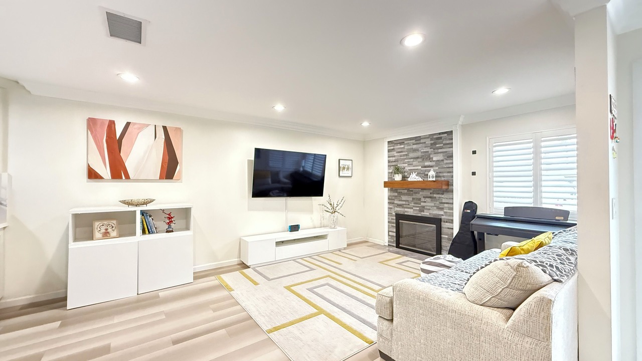 Photo of Livingroom in Westminster
