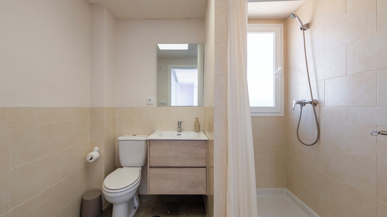 Photo of Bathroom in Retamar