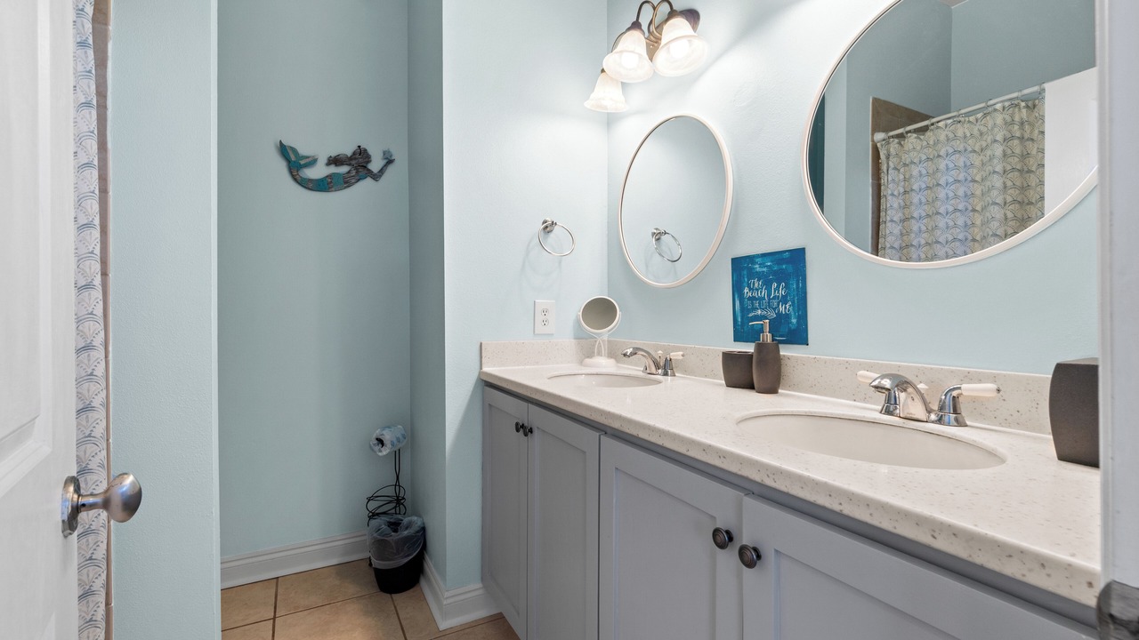 Photo of Bathroom in Seagrass