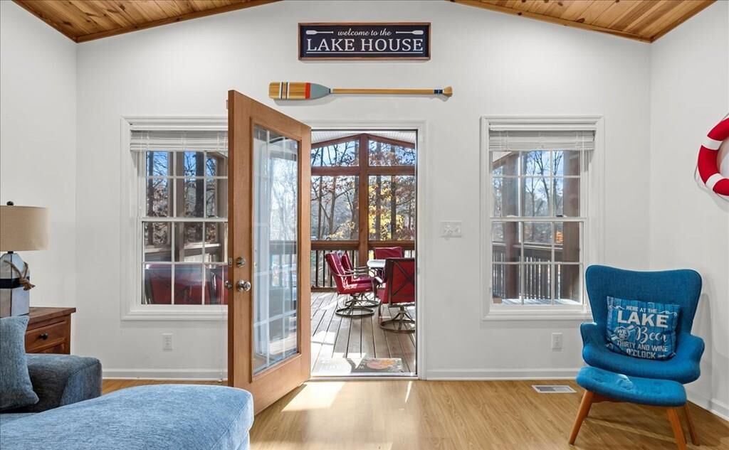 Photo of Livingroom in Wise