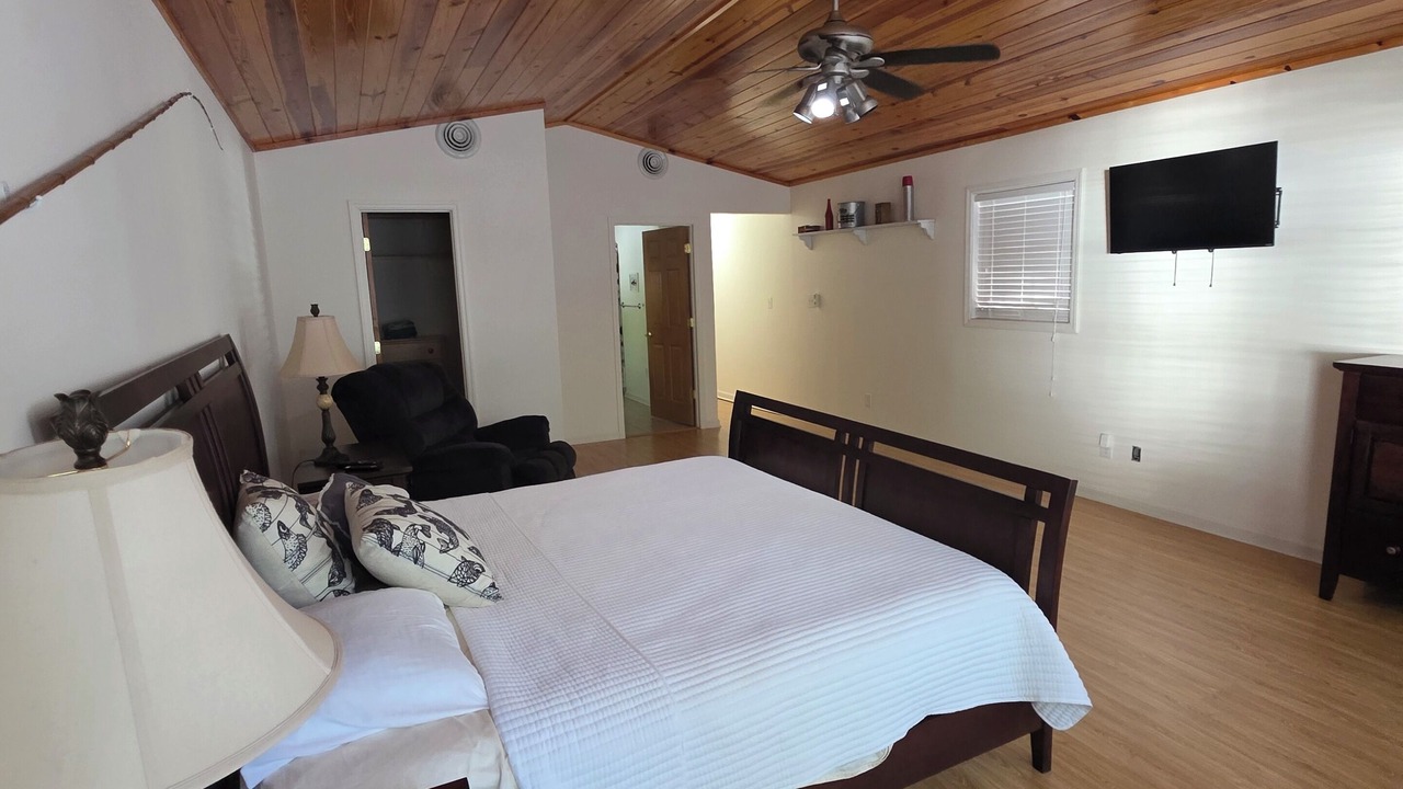 Photo of Bedroom in Wise