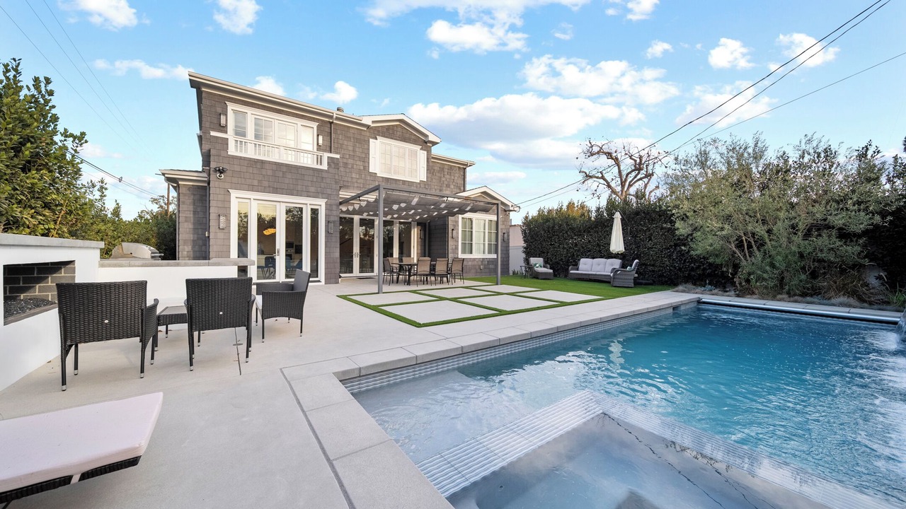 Photo of Outdoor in Westwood