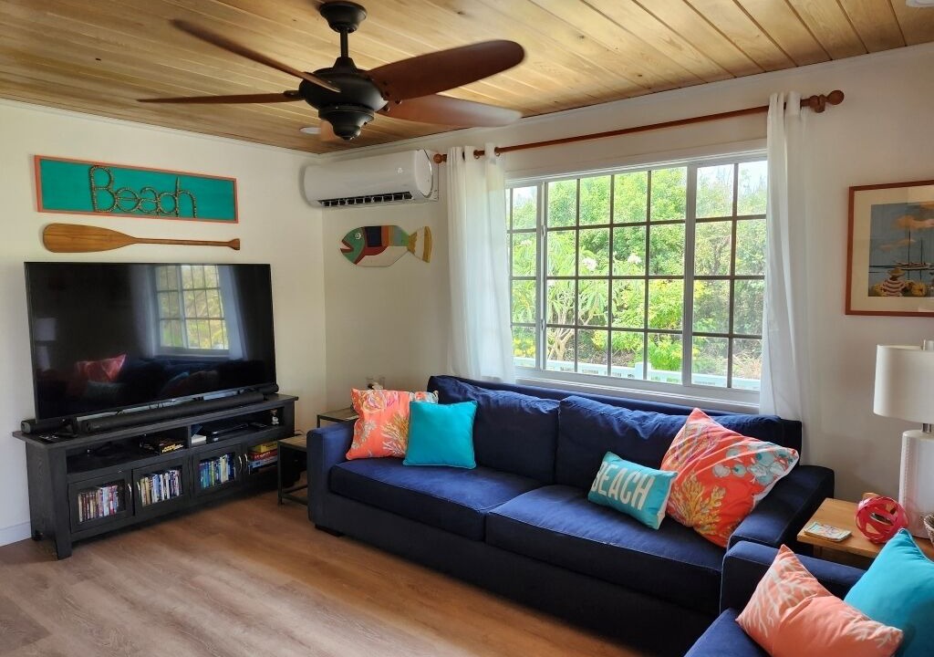 Photo of Livingroom in Great Guana Cay